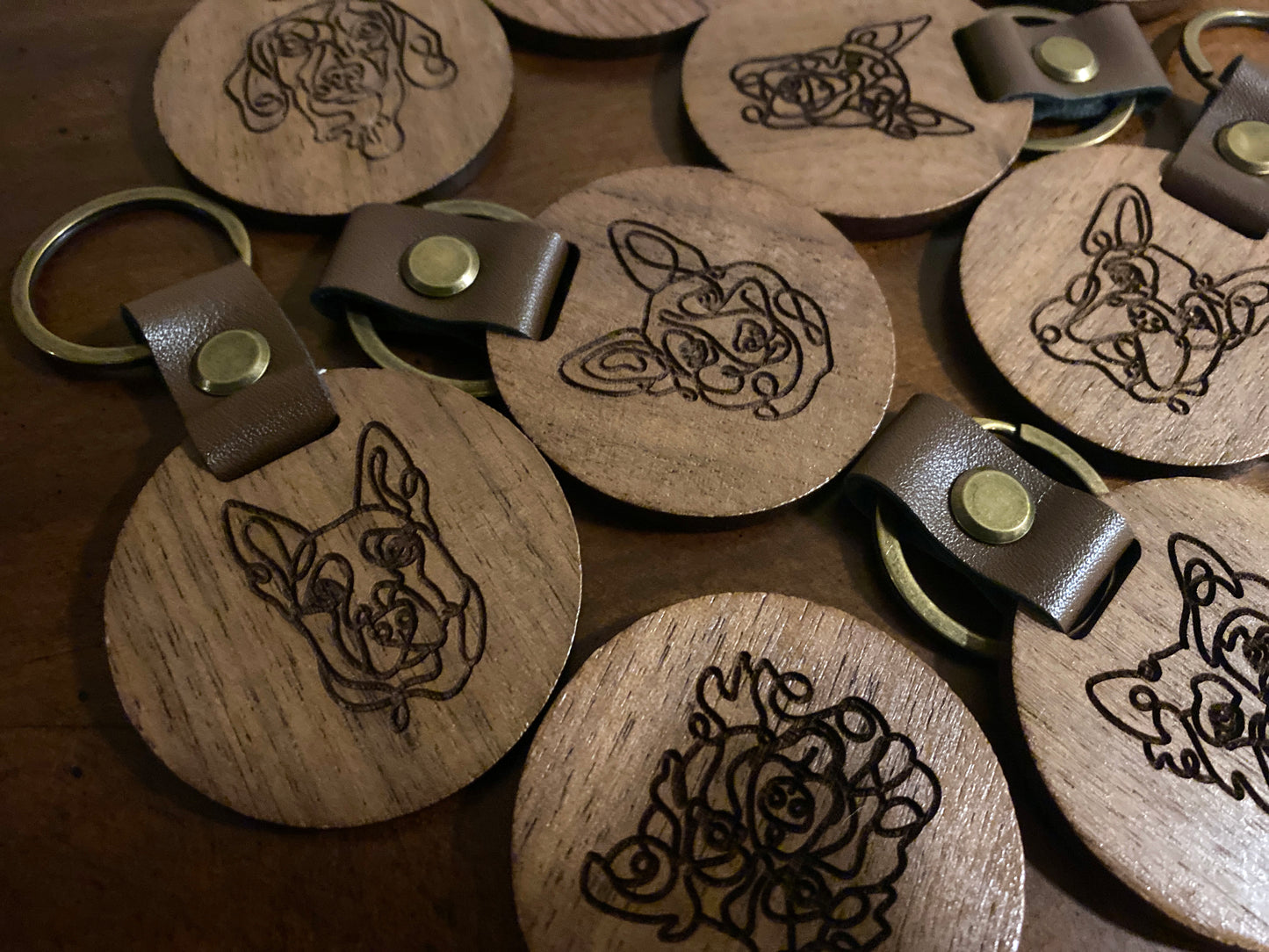 Custom Round Wood Keychain – Engraved Logo or Dog Breed Silhouette