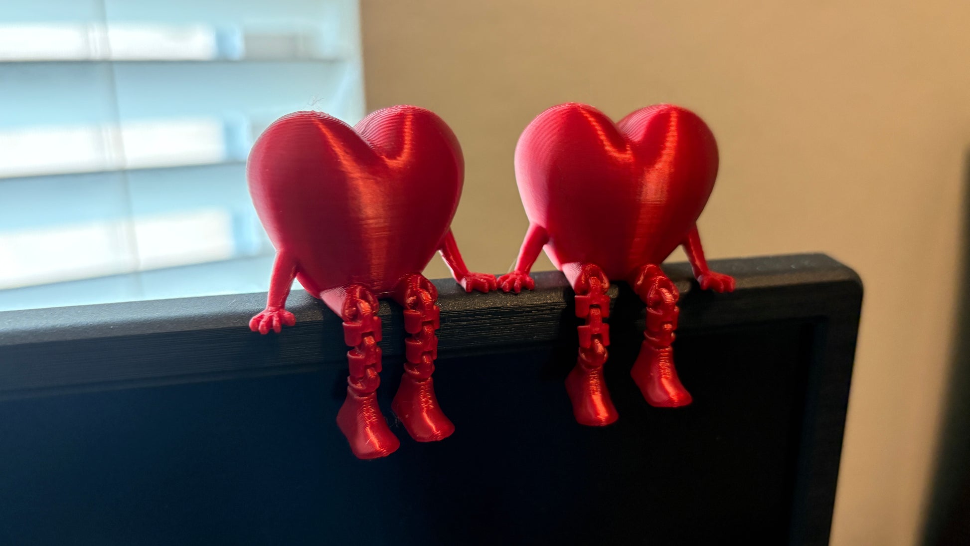 3D printed articulating heart figures